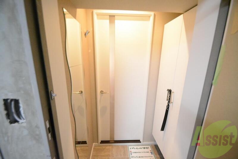 玄関　シューズボックスあります