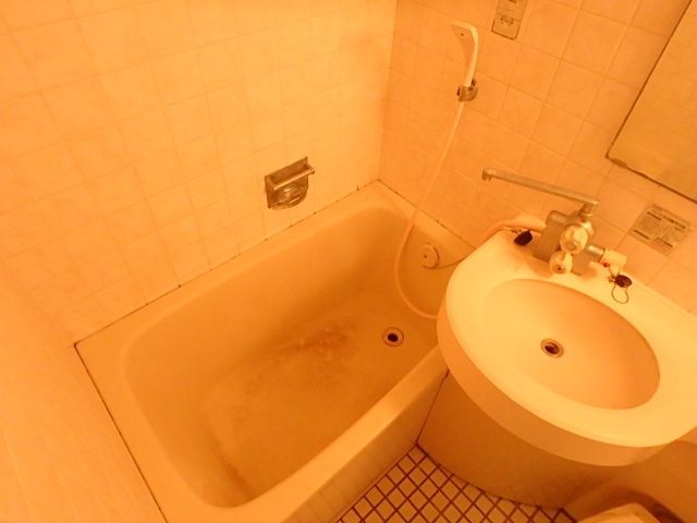 バス・シャワールーム　バスルーム