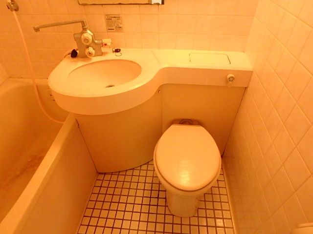 トイレ　トイレ