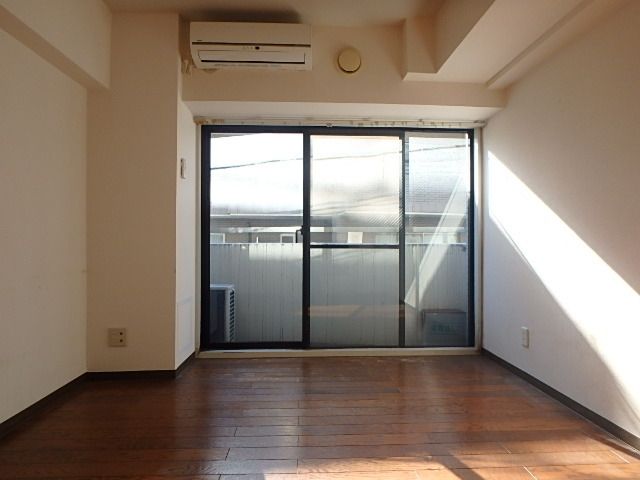 眺望　窓からの眺め