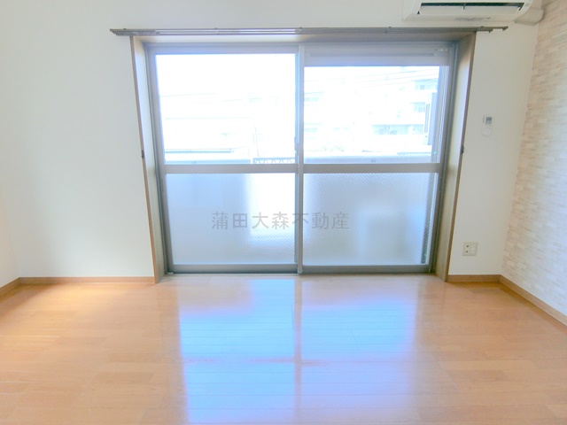 居室・リビング　洋室7.3帖