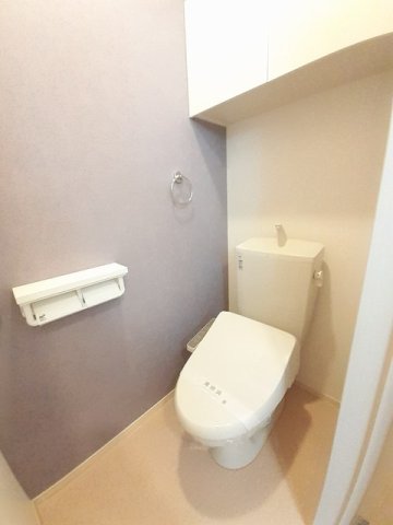 トイレ　ゆったりとした空間のトイレです