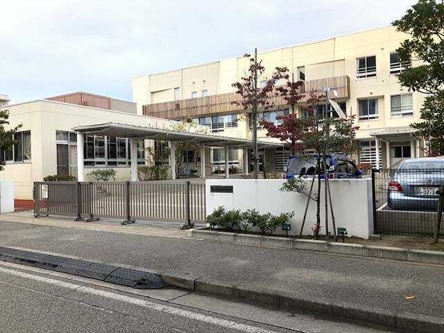 小学校　新潟市立笹口小学校（小学校）まで460m