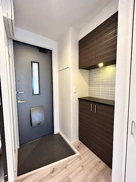 玄関　同建物施工事例