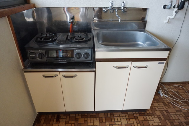 キッチン　１口よりも料理の時間短縮ができる２口コンロ設置可能！