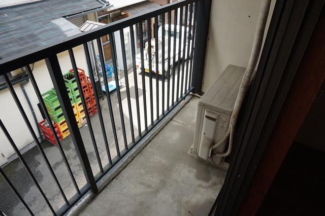 バルコニー　バルコニー付！お天気のいい日は洗濯物も気持ちよく干せますね！