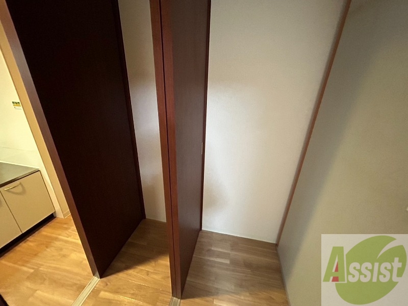 収納　こちらには収納スペースがあります。あると便利ですね！