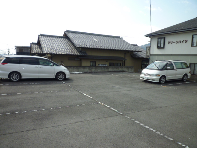 駐車場　２台