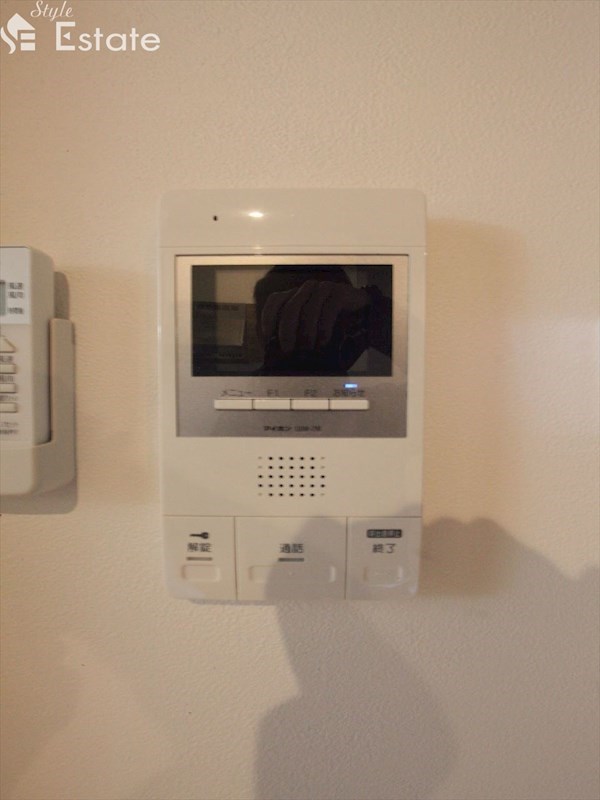 セキュリティ　モニター付きインターホン