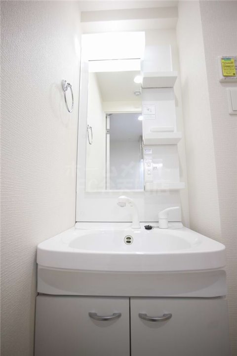 洗面設備　広い洗面スペース