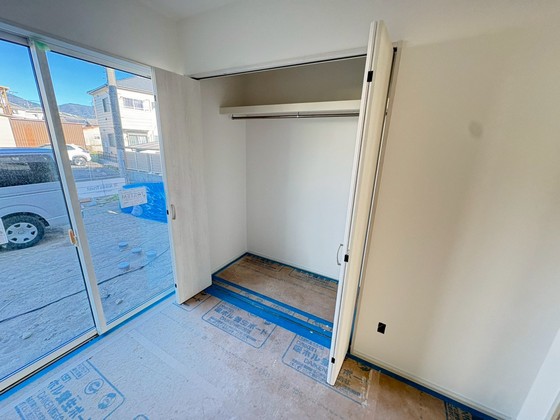 収納　※別部屋の写真です。