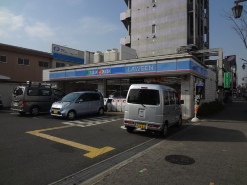 コンビニ　ローソン 内環吹田芳野町（コンビニ）まで92m