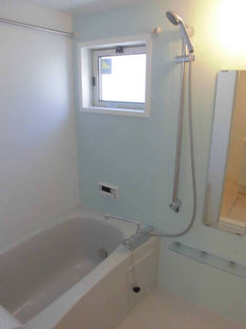 バス・シャワールーム　１０３　浴室