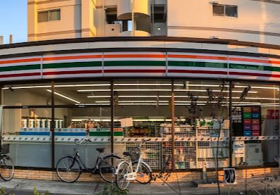 コンビニ　セブンイレブン 大阪豊里6丁目店（コンビニ）まで56m
