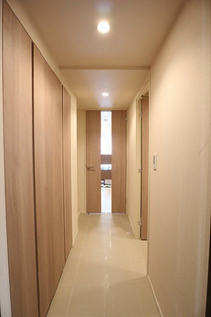 玄関　★《見学予約受け付け中》設備充実のハイグレード賃貸マンショ