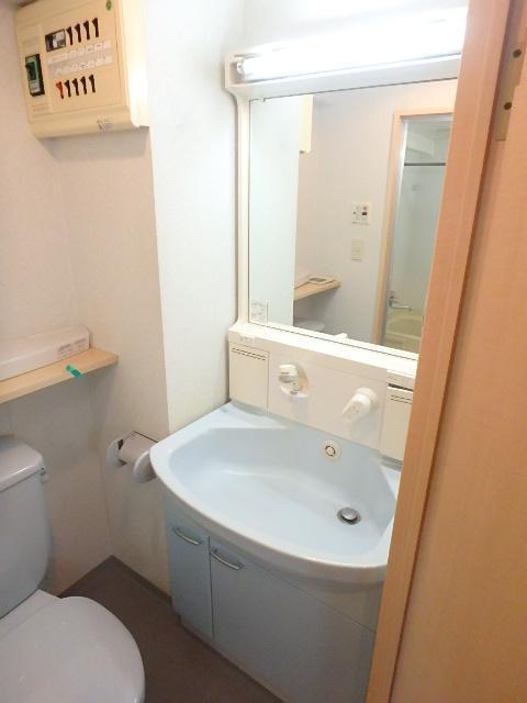 洗面設備　洗髪洗面化粧台