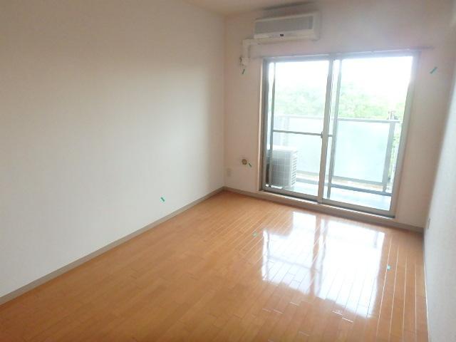 居室・リビング　洋室１