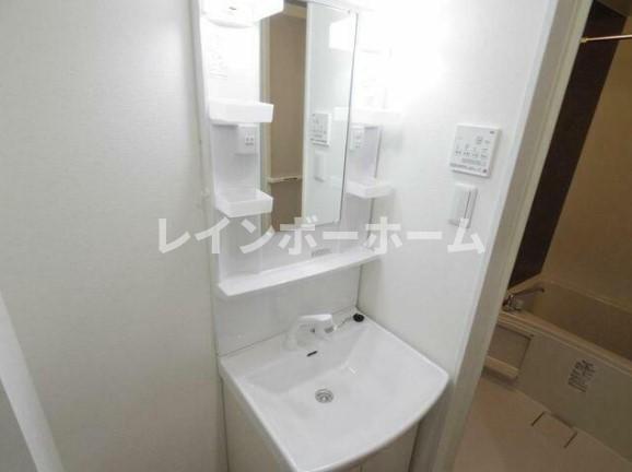 洗面設備　洗面所です