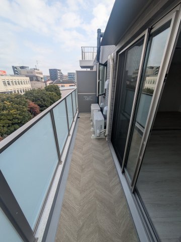 バルコニー　広々としたバルコニーです