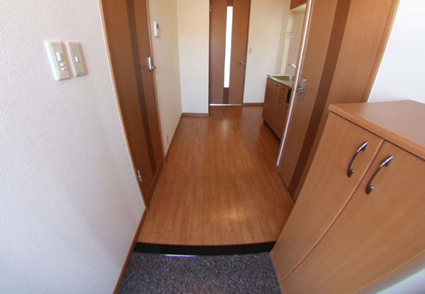 玄関　収納もある玄関です