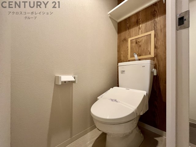 トイレ　温水洗浄便座機能付き♪