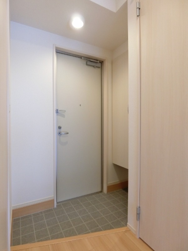 玄関　図面と現状に相違がある場合には現状を優先