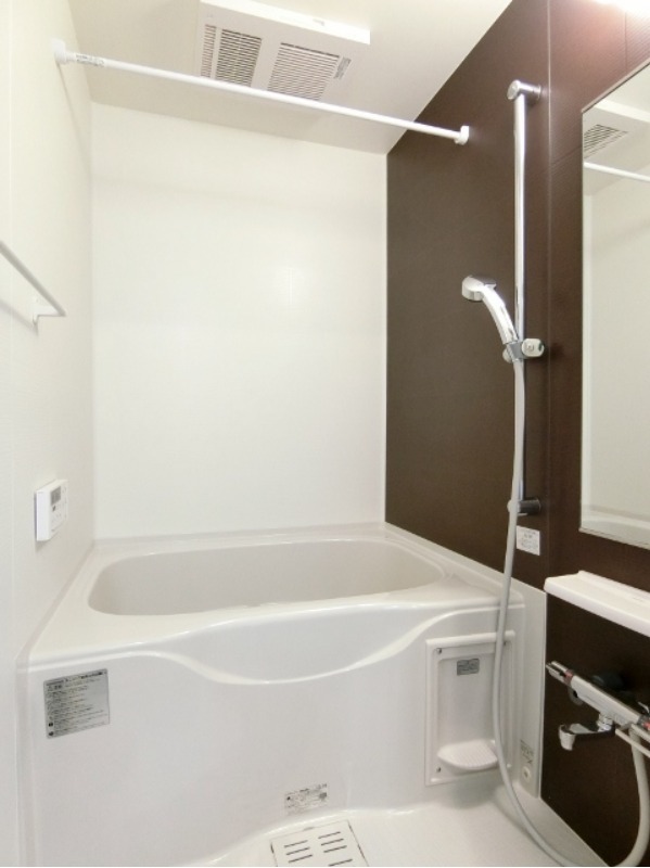 バス・シャワールーム　図面と現状に相違がある場合には現状を優先