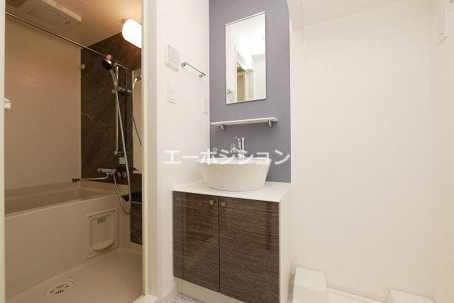 洗面設備　MELDIA CREST TAPP NAMBA-WEST