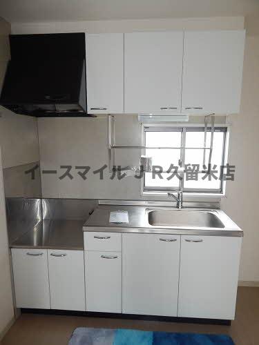 キッチン　コンパクトなキッチンで掃除もラクラク