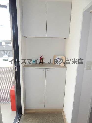 玄関　収納もある玄関です