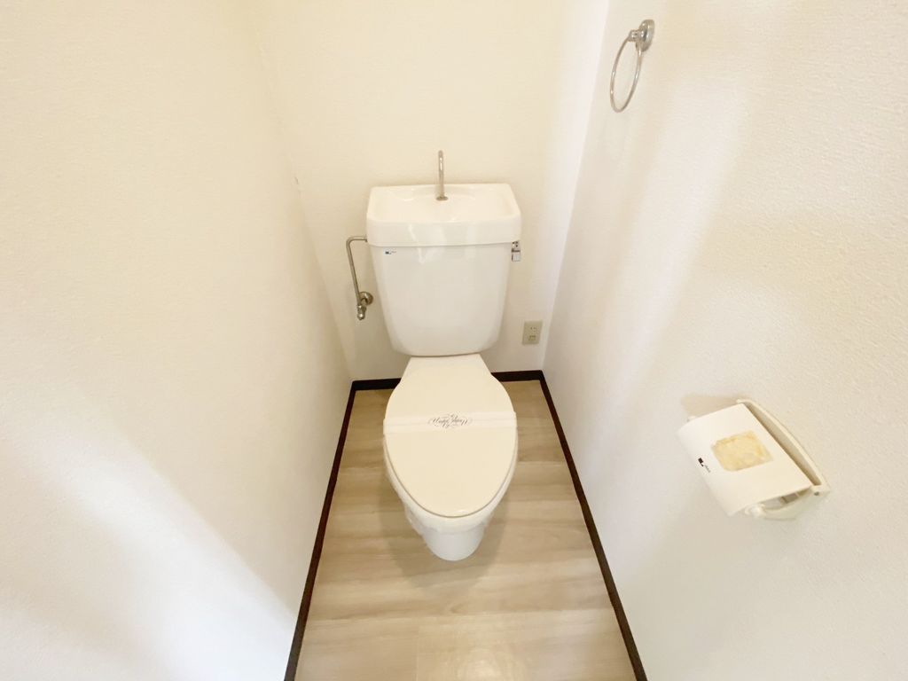 トイレ　トイレ