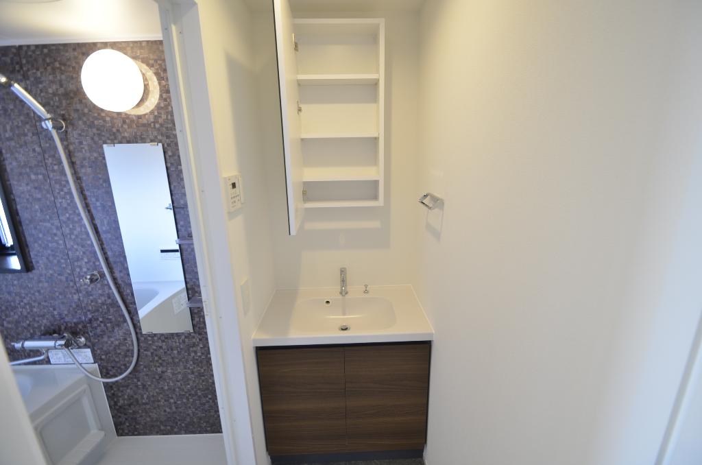 洗面設備　洗髪洗面化粧台