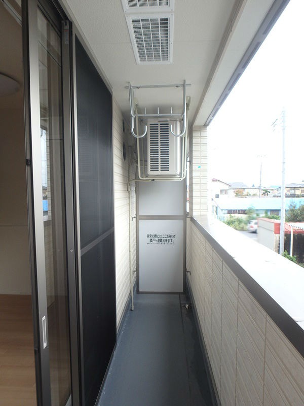 バルコニー　図面と現状に相違がある場合には現状を優先