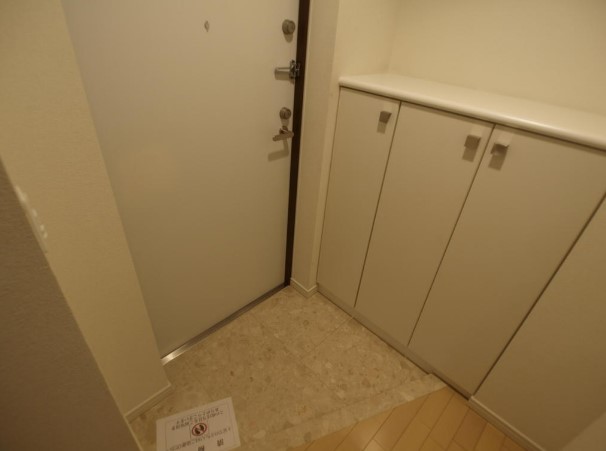 玄関　玄関※別部屋参考写真