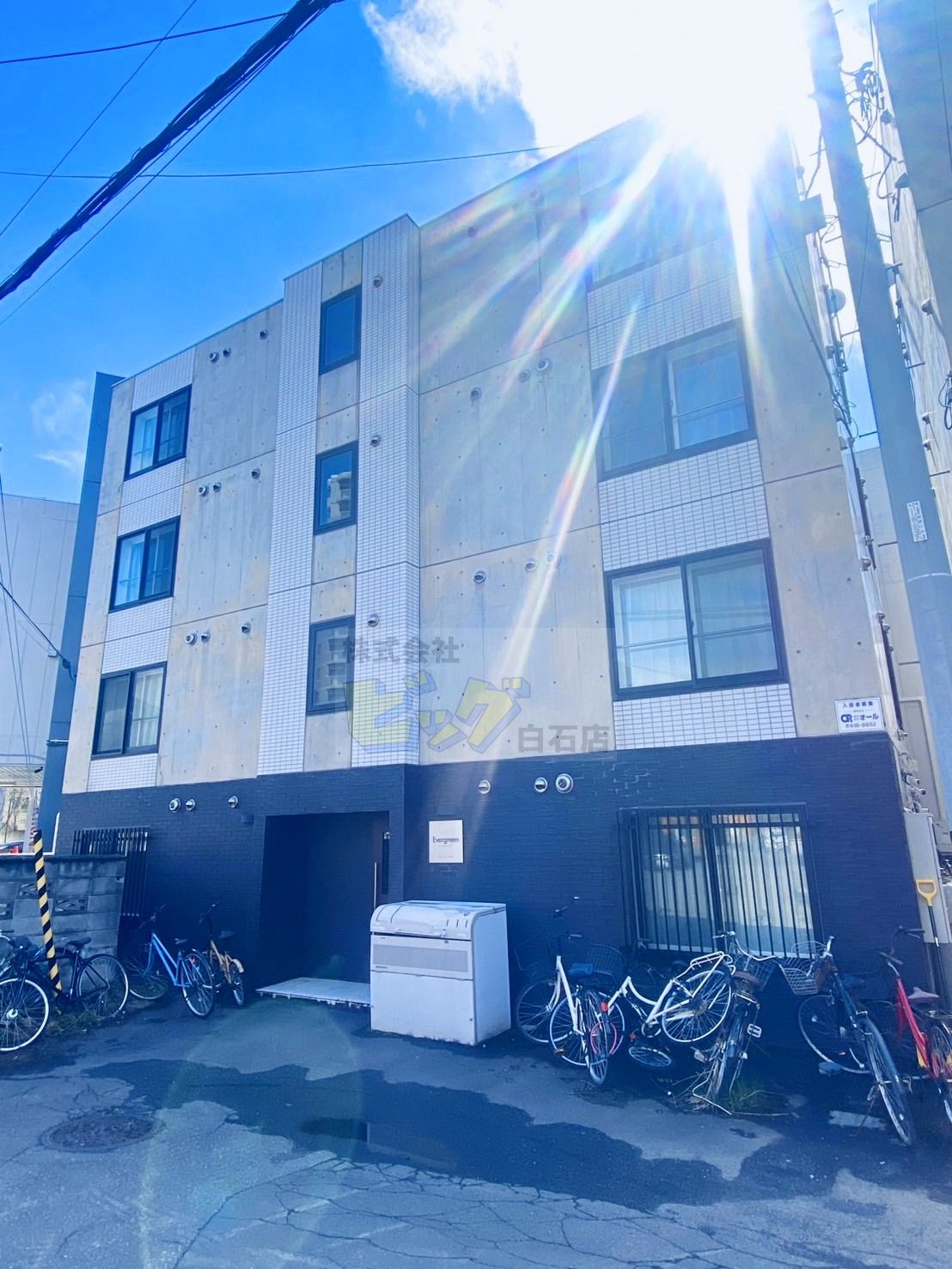 建物外観　インターネットが無料で使いたい放題のマンションです♪