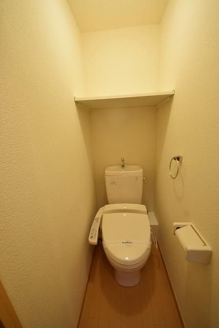 トイレ　シャワー付きトイレ