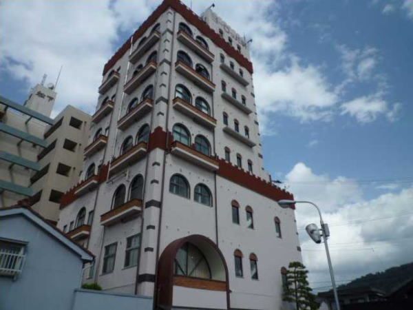 飲食店　ヨーロッパ軒（飲食店）まで650m