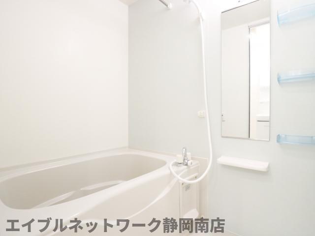 バス・シャワールーム　日々の暮らしに欠かせないお風呂です