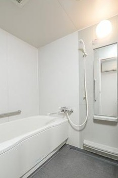 バス・シャワールーム　日々の暮らしに欠かせないお風呂です