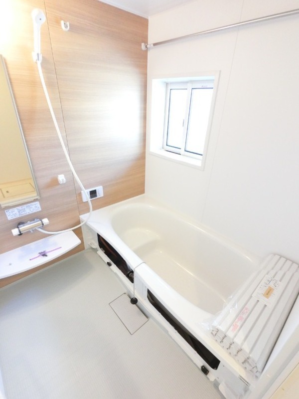 バス・シャワールーム　図面と現状に相違がある場合には現状を優先