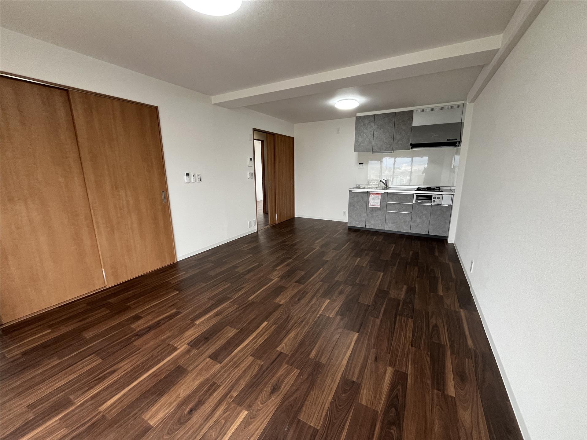 居室・リビング　（別部屋参考イメージ）