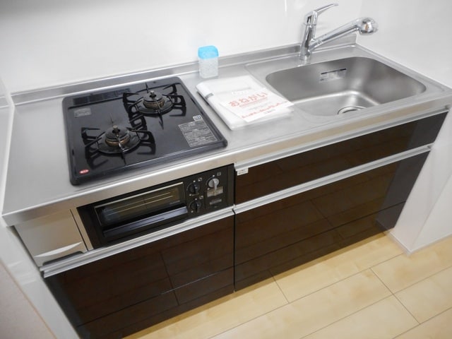 キッチン　グリル付き2口ガスコンロのキッチンです！