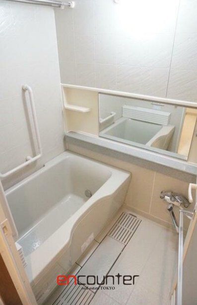 バス・シャワールーム　※同マンション別室参考写真