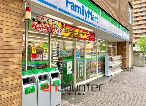コンビニ　ファミリーマートアネックス豊洲店（コンビニ）まで210m