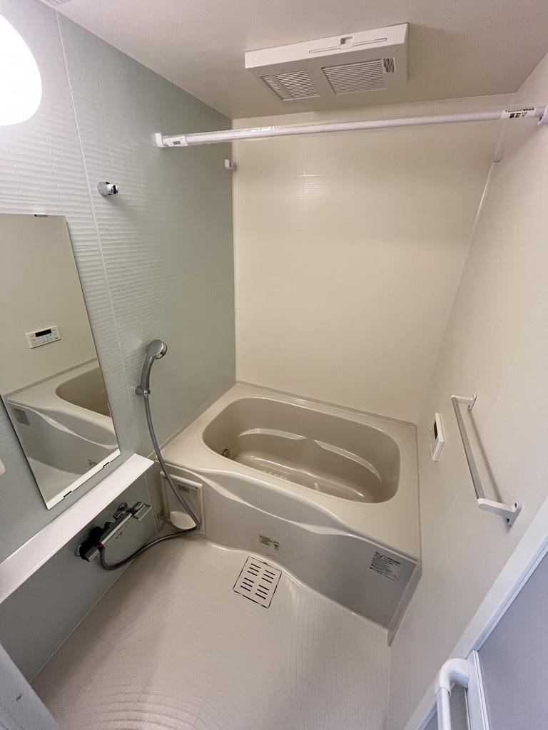 バス・シャワールーム　※同型モデル※