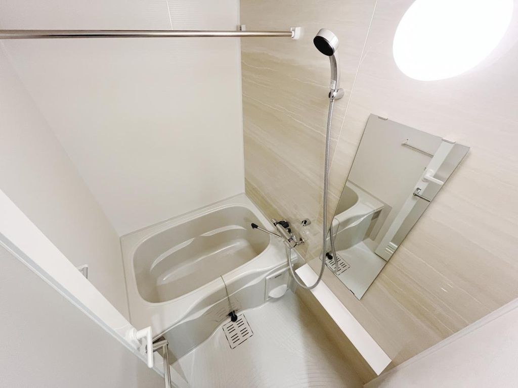 バス・シャワールーム　バス