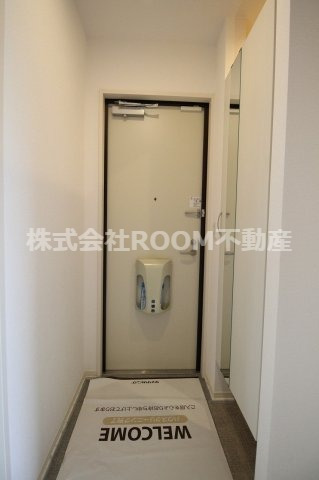 エントランス　落ち着いたエントランスです