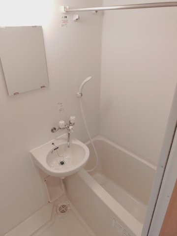 バス・シャワールーム　ゆっくり温まれますよ