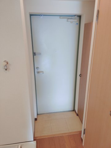 玄関　スッキリまとまった玄関です