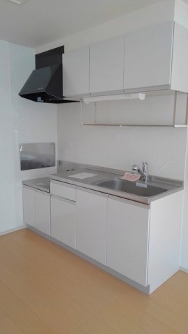 キッチン　コンパクトなキッチンで掃除もラクラク